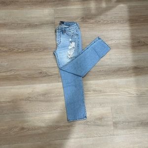 A&F Low Rise Slim Boyfriend Jeans